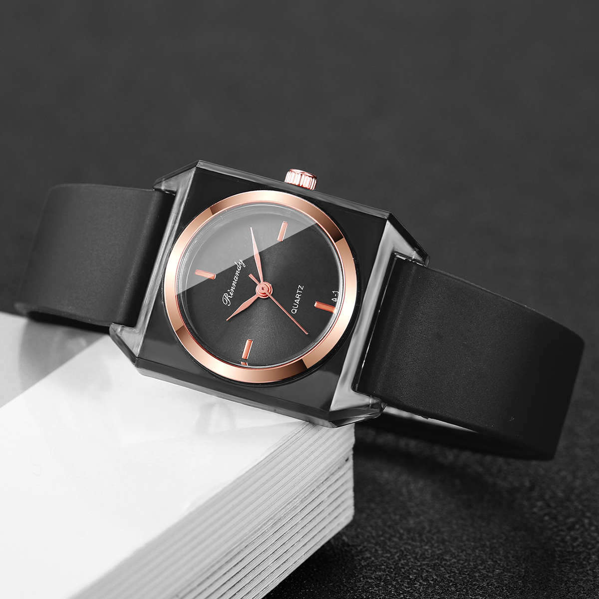 Fashion Rectangle Silicone Ban - Silicone Band Women บทวิจารณ์และราคา